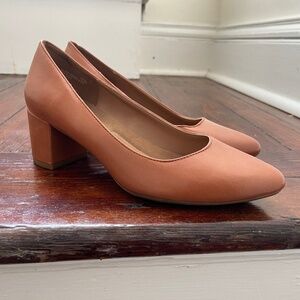 Aerosoles block heel pointed toe pump